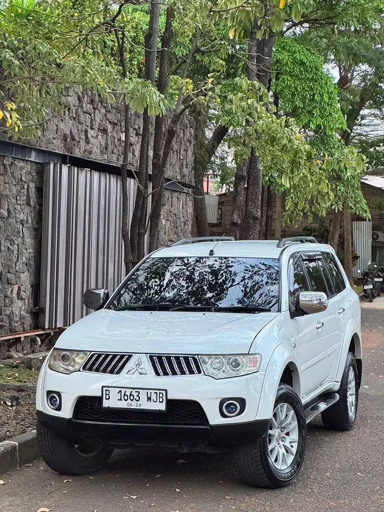Dijual Cash Mitsubishi pajero exceed 2.4 Diesel