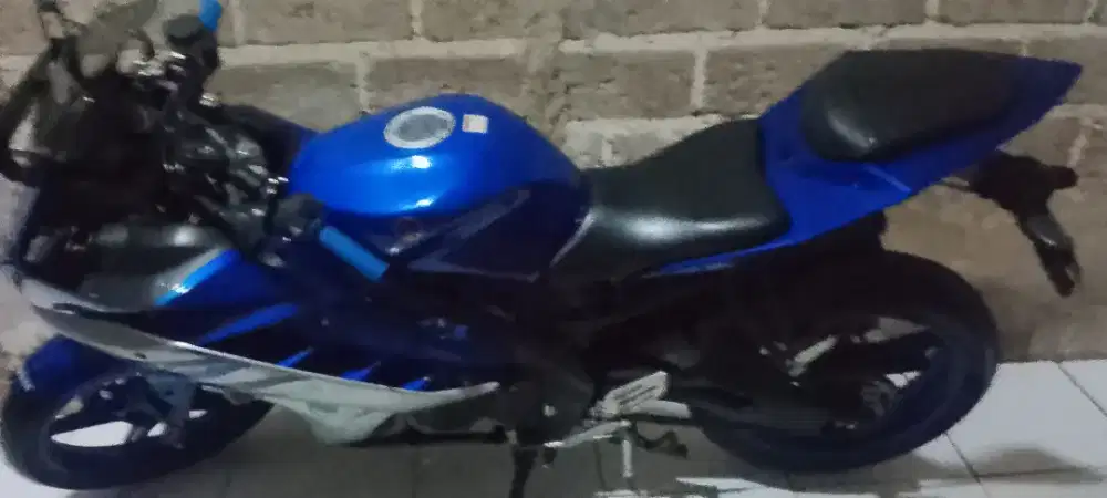 Yamaha YZF R15 V2