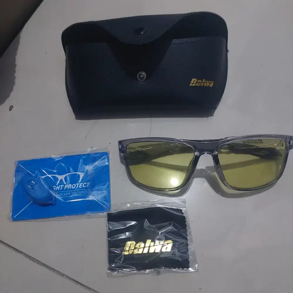 DALWA, KACA MATA FOTOCROMIC YELLOW LENS, hrg damai