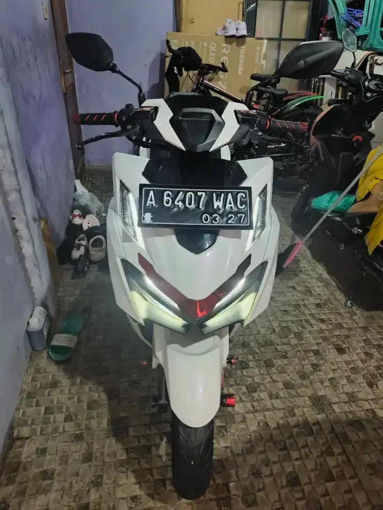 VARIO 160 WHITE