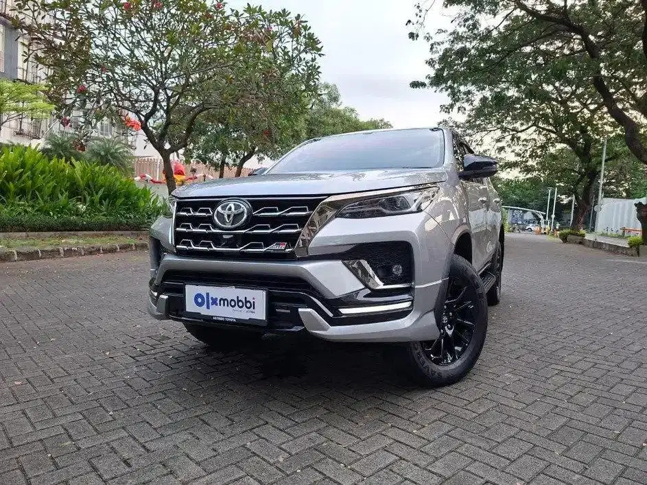 Pajak Panjang - Toyota Fortuner 2.8 4x2 GR Sport DSL Solar-AT 2024