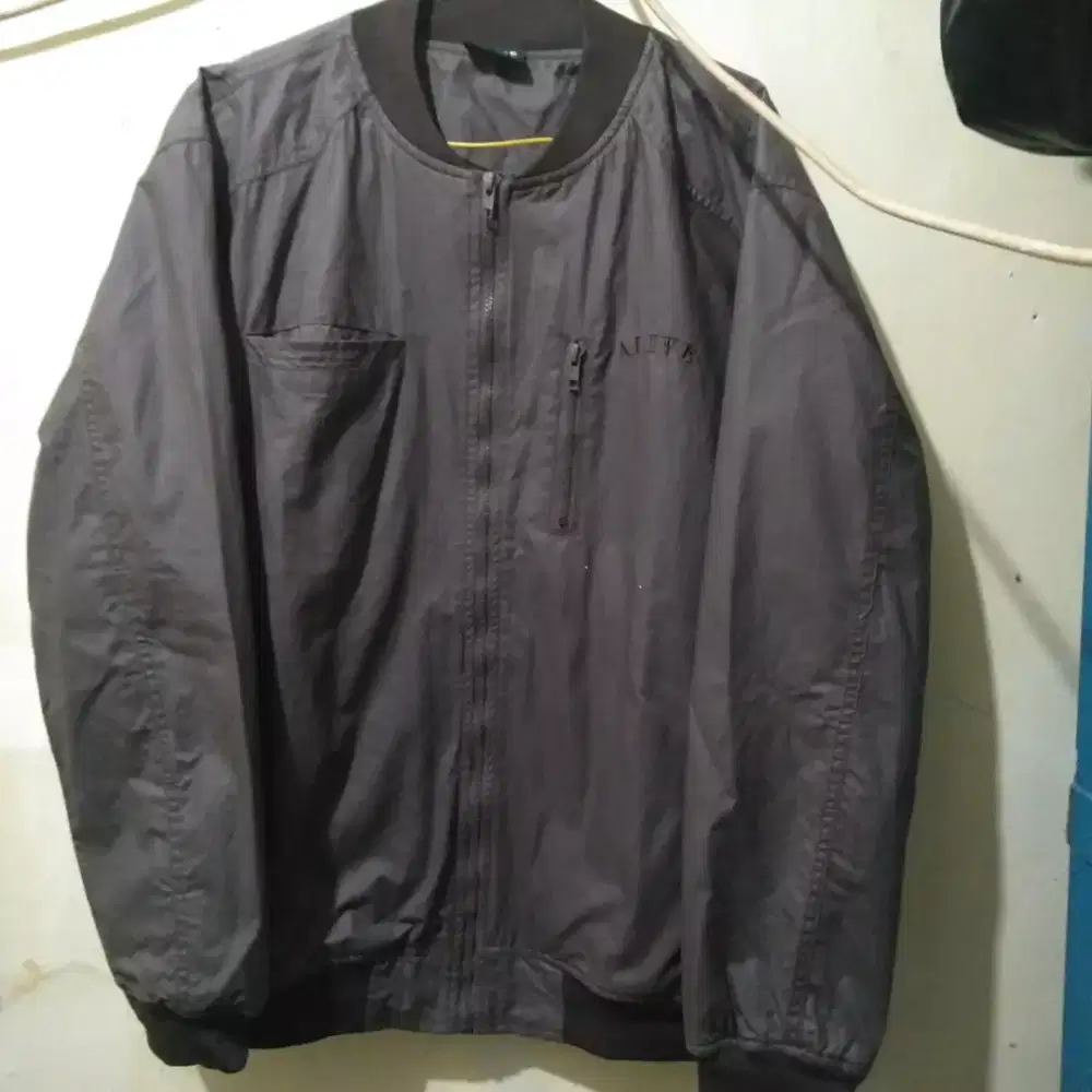 jaket bomber pria