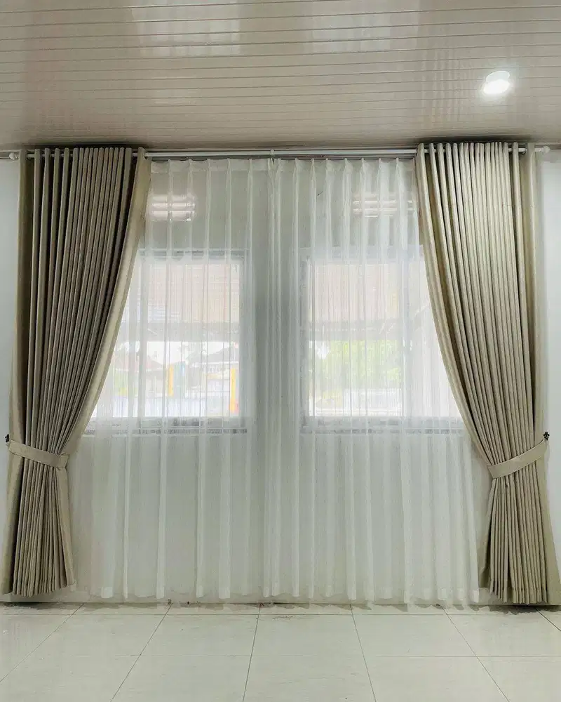 Jasa tukang pasang gorden model terbaru gorden blackout gorden kantor