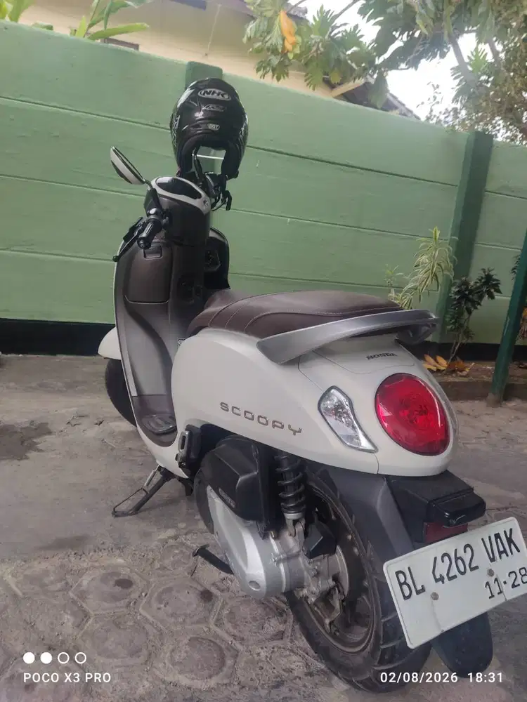 SCOOPY PUTIH DOFF