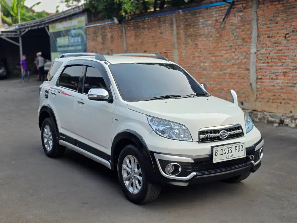 Daihatsu Terios TX Adventure Matic 2014 Dp 10 Juta