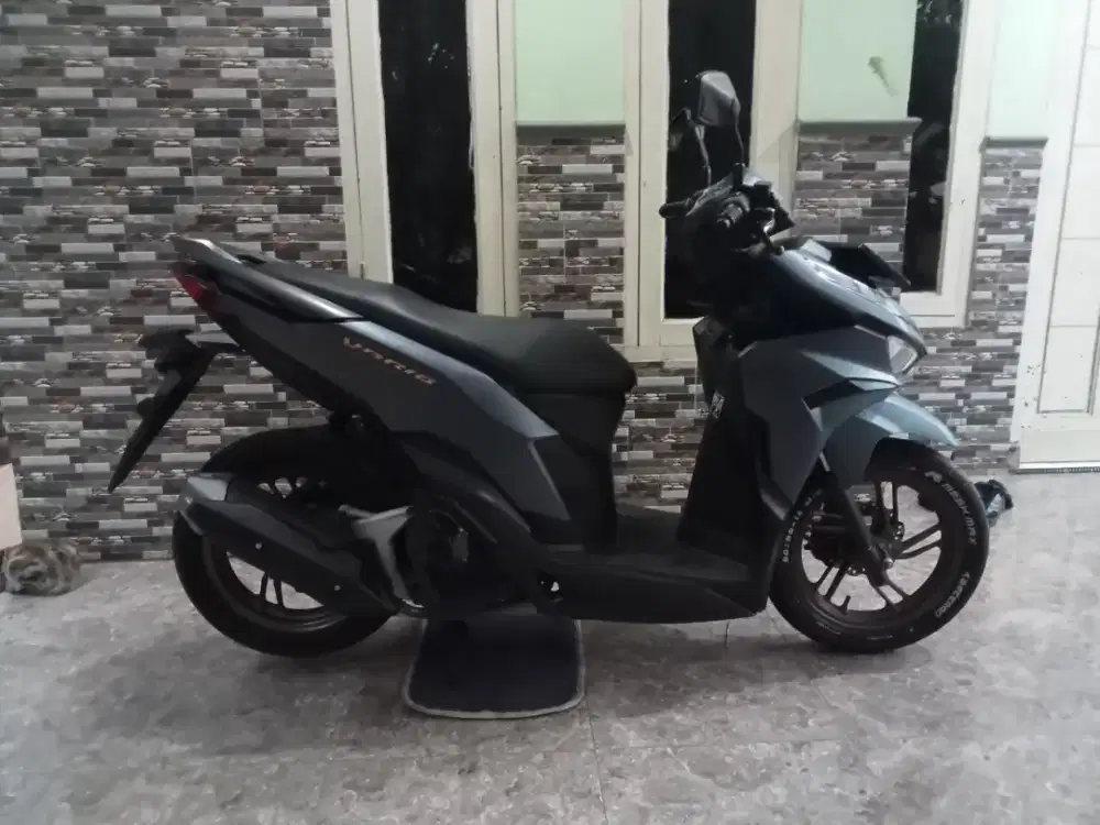 Honda Vario 125cc gen 2 keyles tahun 2024 surat lengkap