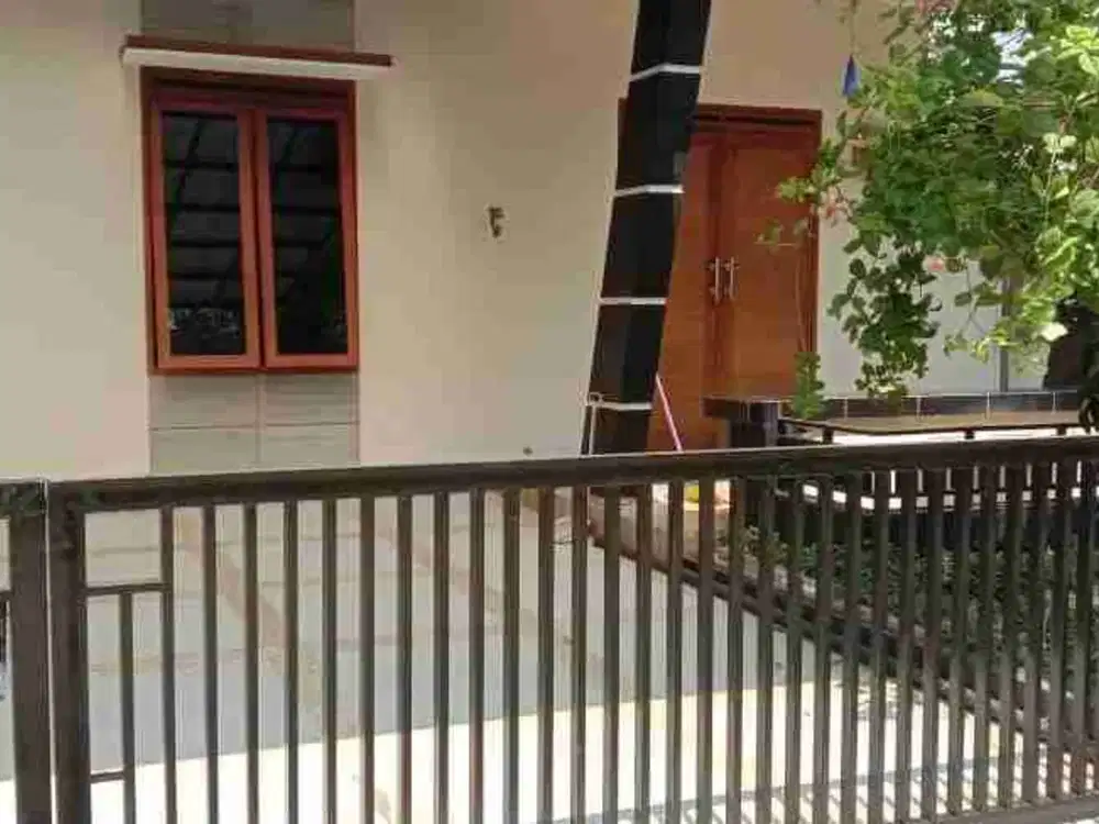 Rumah Luas Dan Modern Komplek Ternama Area Ciwaruga Cihanjuang Terusan Gegerkalong Bandung