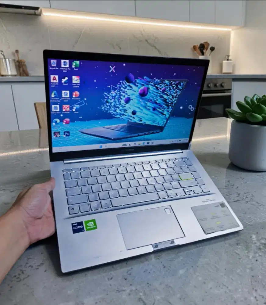 ASUS VIVOBOOK 14XR X421EQY / K421EQ-306 i7  NVIDIA Fulset[SSD 512GB