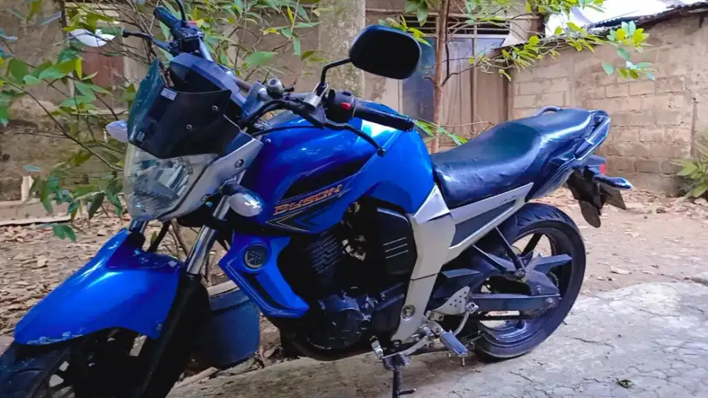 Yamaha Byson biru 2010