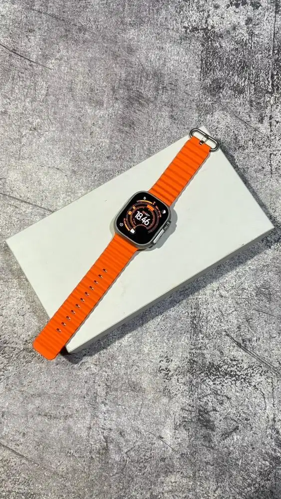 Apple Watch Ultra 2 49mm Titanium Ex IBox