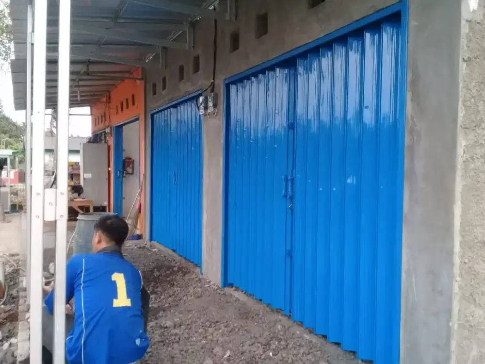 Rolling door folding gate baru