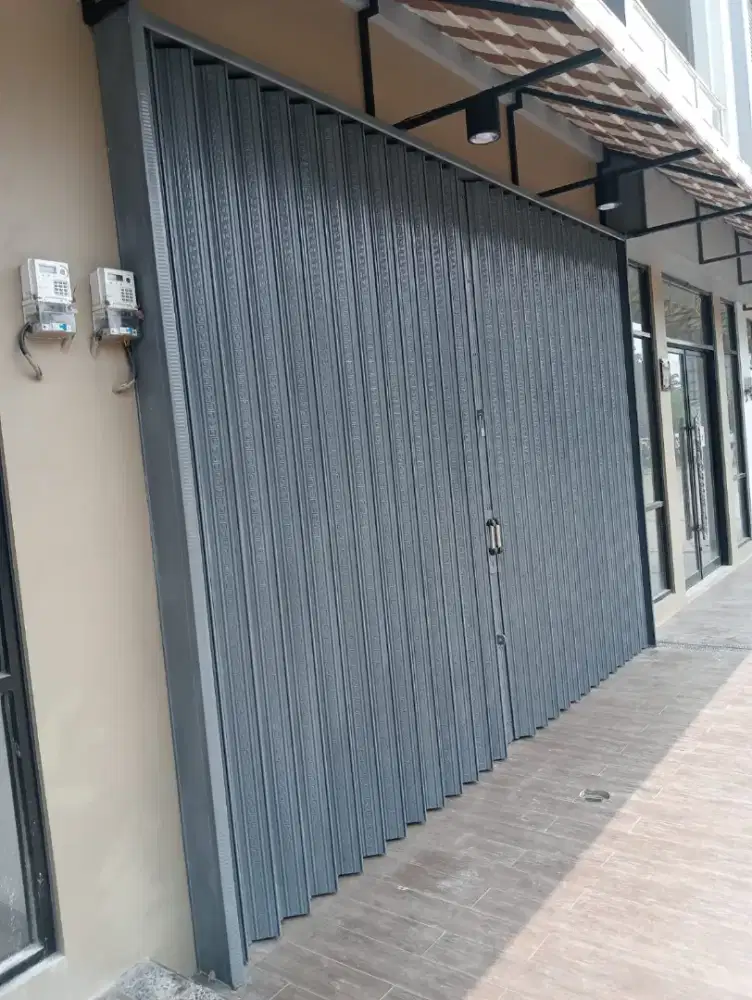 Rolling door folding gate baru