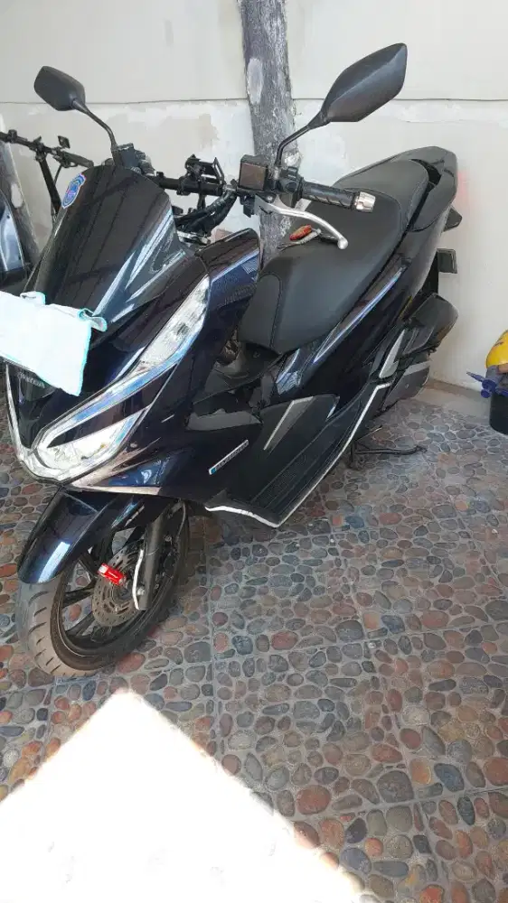 Honda PCX Hybrid