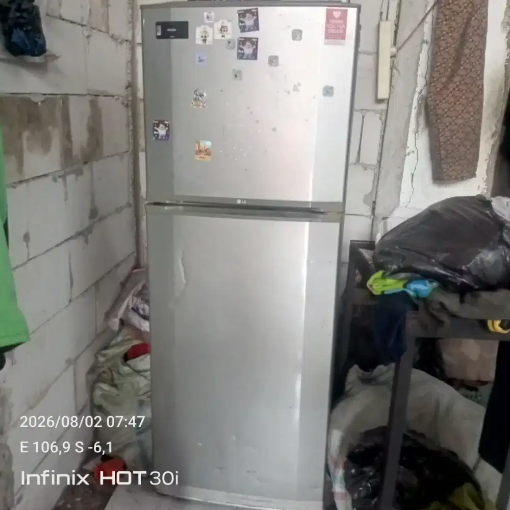 Kulkas dua pintu