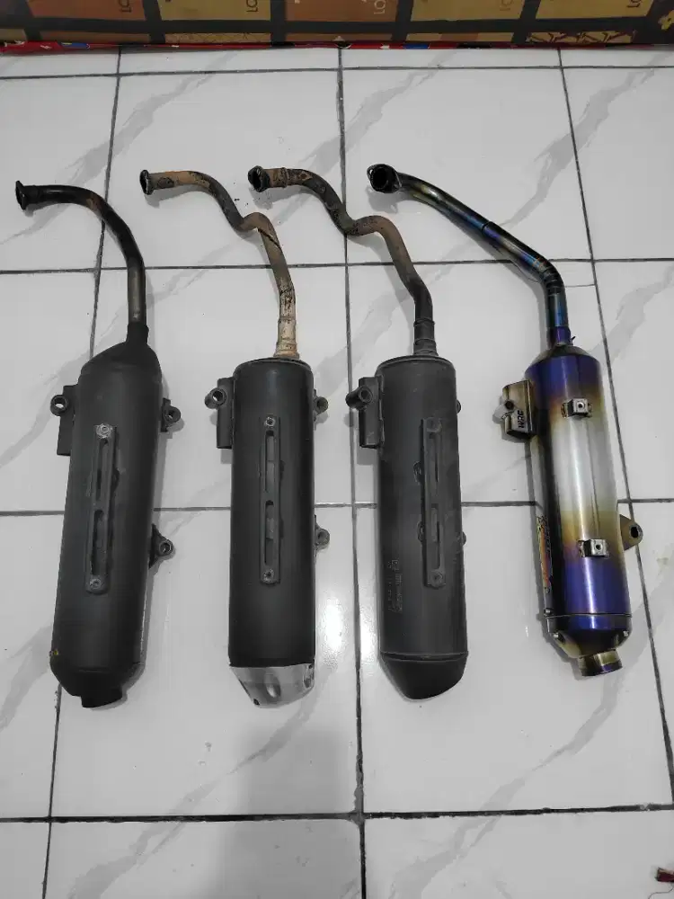 Knalpot vario 125 150 arm old