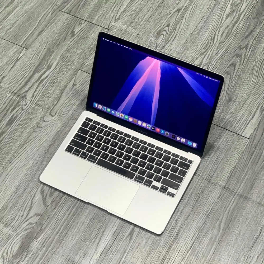 MACBOOK AIR 2020 i3 8GB/256GB MURAH MINUS