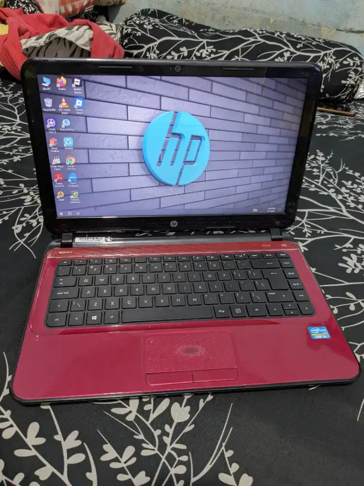 Laptop HP Sleekbook 14 Core I3 Ram 8GB Normalan Tinggal Pake Aja