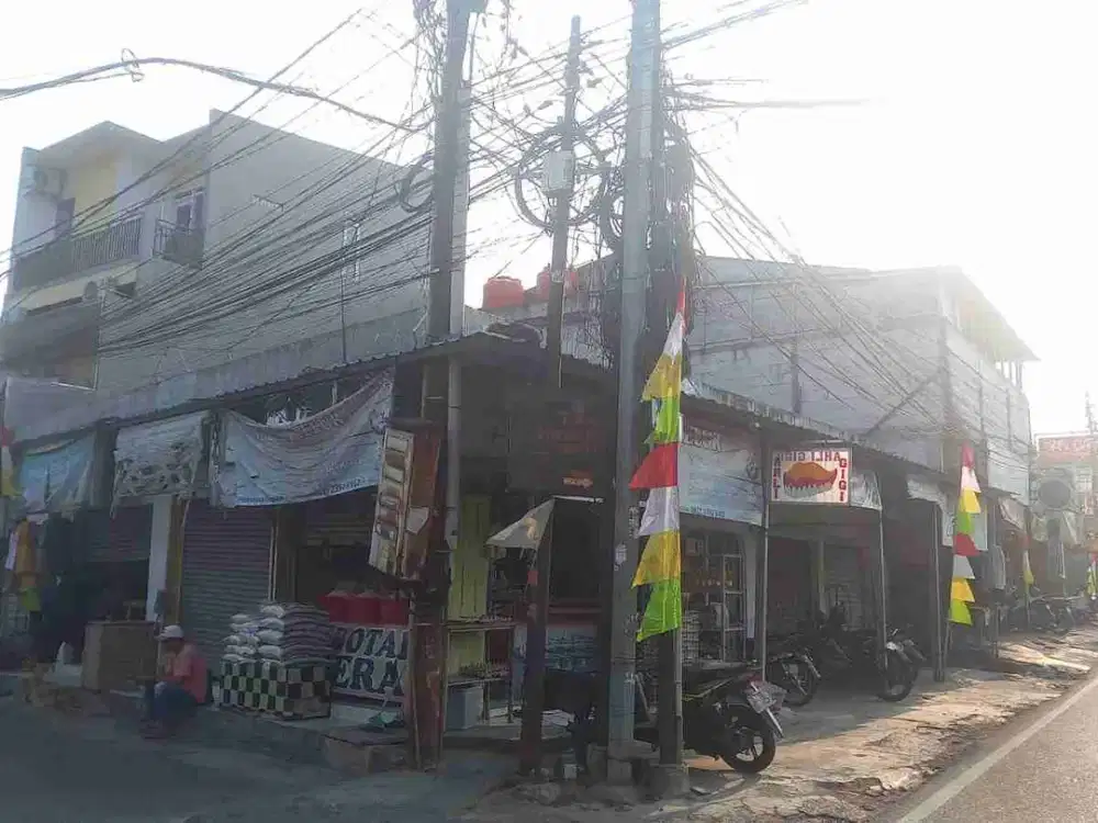 Ruko tusuk sate hook di srengseng sawah