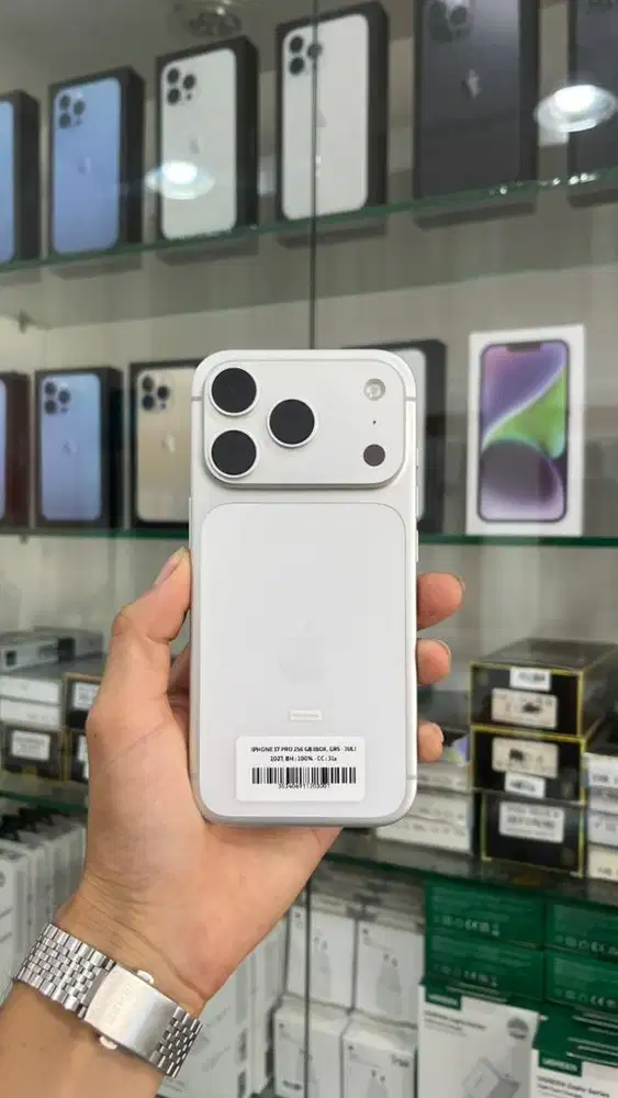 Iphone 17 Pro 256 GB ibox, Garansi - Juli 2027