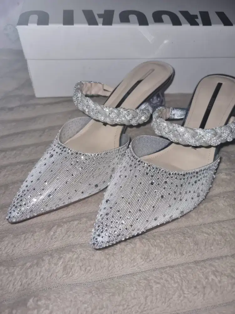 Jual heels STACATO beli 2.3jt di jual karena kekecilan