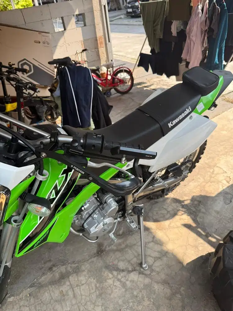 KLX 250 Low KM Like New jarang pakai