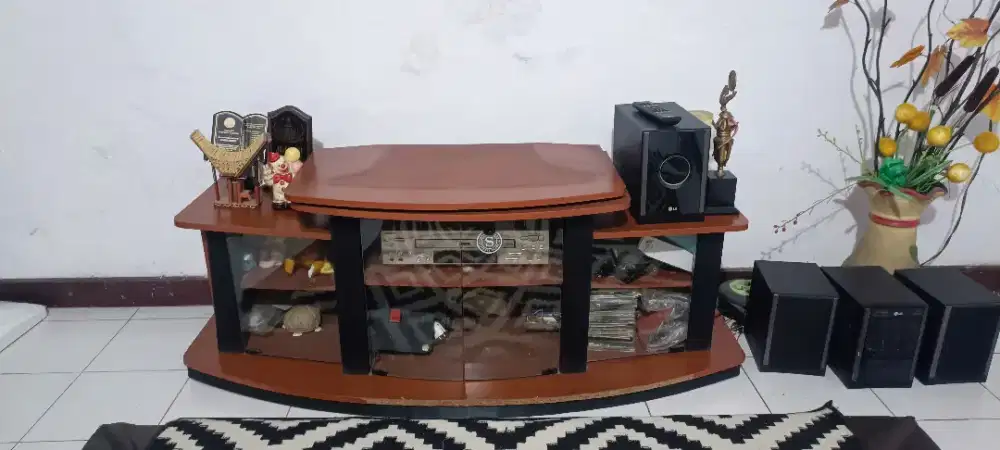 Dijual Meja TV Minimalis