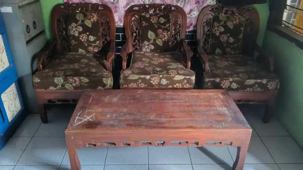 JUAL CEPAT!! SET KURSI MEJA KAYU ASLI (nego)