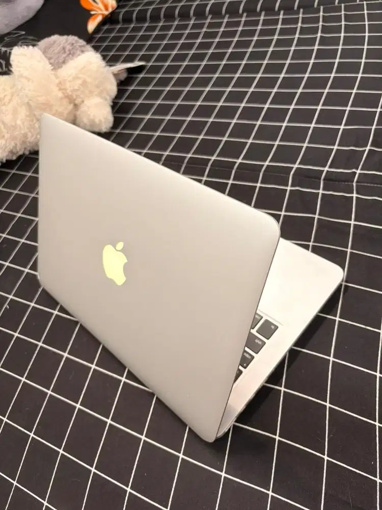 Macbook Pro Retina 2015 13inch i5-8GB-512GB-MF841