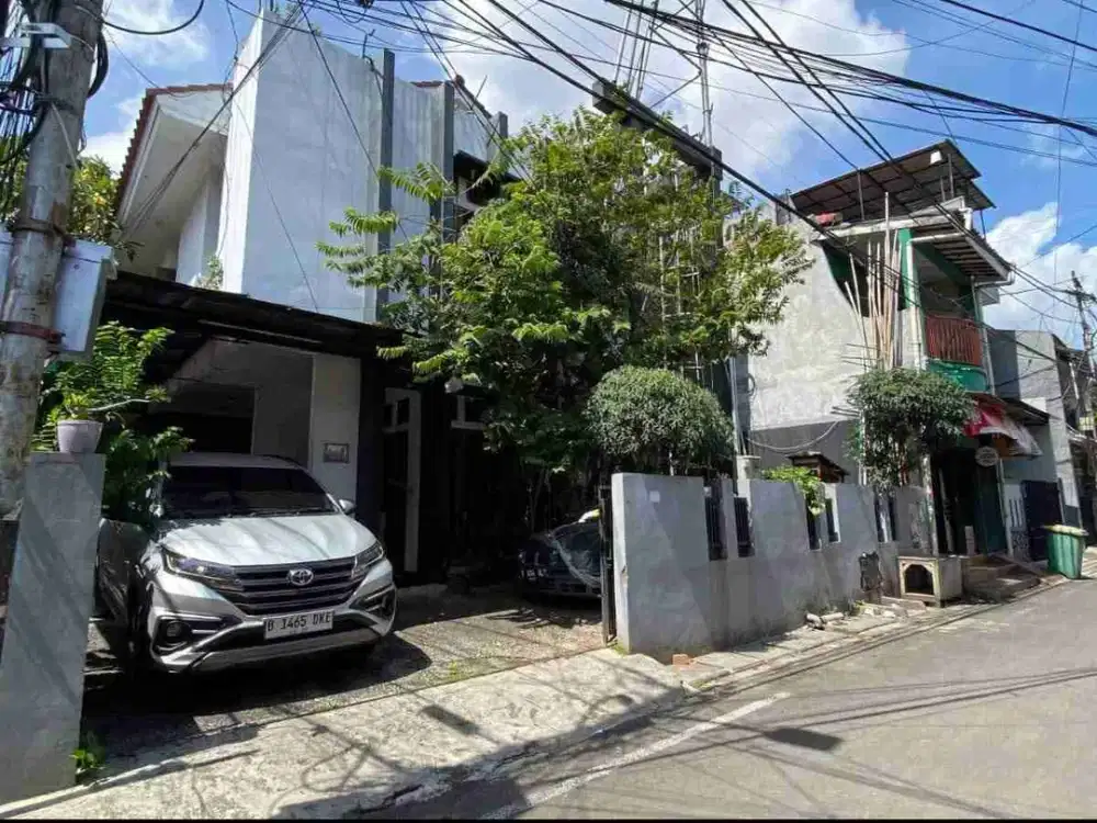 RUMAH BUKIT DURI TEBET JAKARFA SELATAN