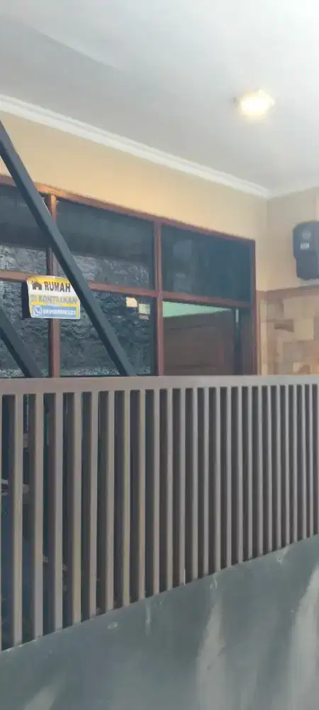 Disewakan Dua Rumah Bersebelahan Strategis Kiaracondong Bandung