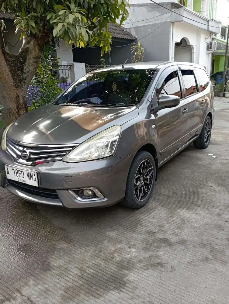 Nissan Grand livina 2013 Bensin