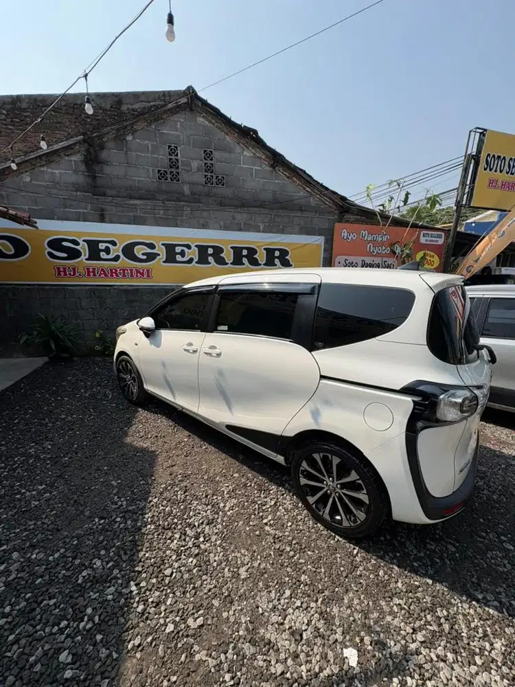 Toyota Sienta G Matic 2016