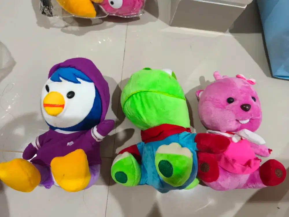 Boneka Pororo dkk