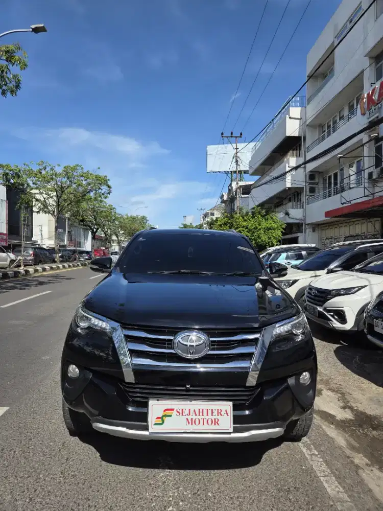 Toyota Fortuner VRZ 2.4 4X2 AT 2016/2017 TGN1 ORISINIL SIAP PAKAI