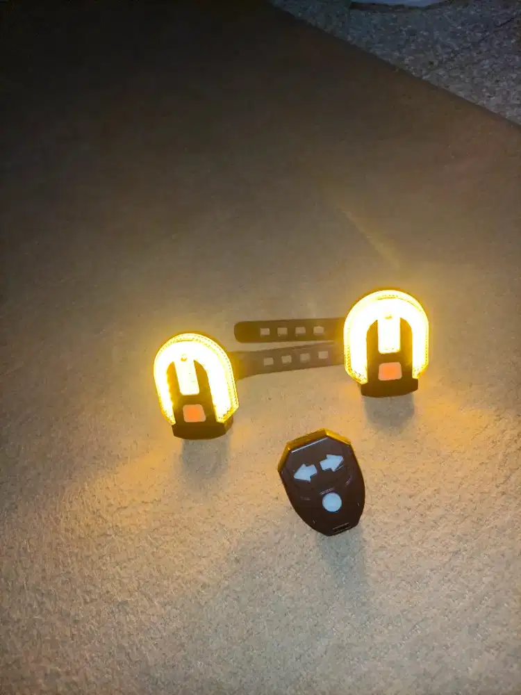 Lampu Aksesoris Sepeda