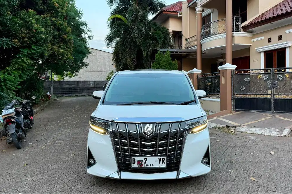 2018 Toyota Alphard 2.5G ATPM - White / Putih