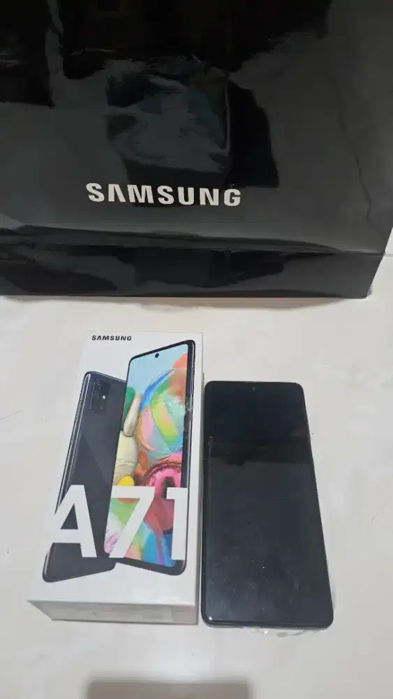 Samsung A71 Ram 8/128GB Bekas