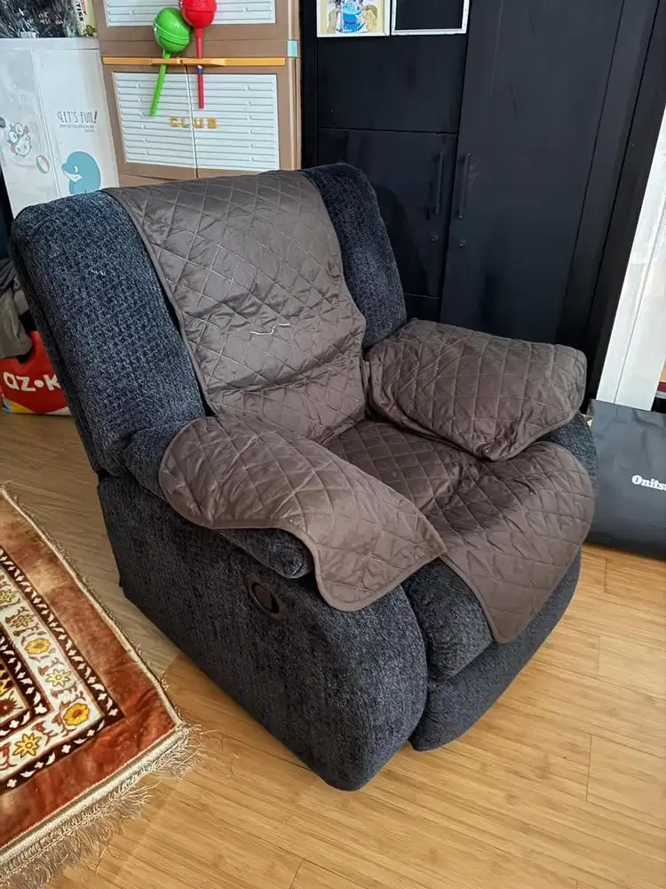 SOFA RECLINER SINGLE SEATER ASHLEY ROCKING ( GOYANG )