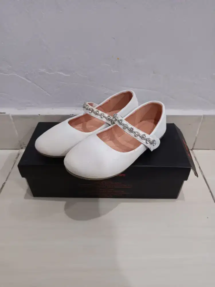 Sepatu Flat Shoes Anak Nevada