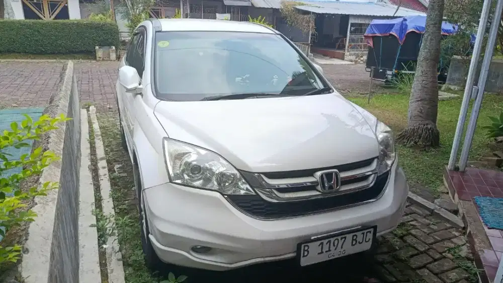 Dijual Honda CRV Gen 3 Tahun 2010 2.4 A/T Warna Putih