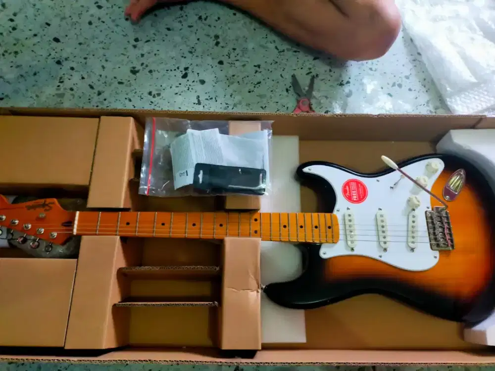 Squier classic vibe 50s used like new