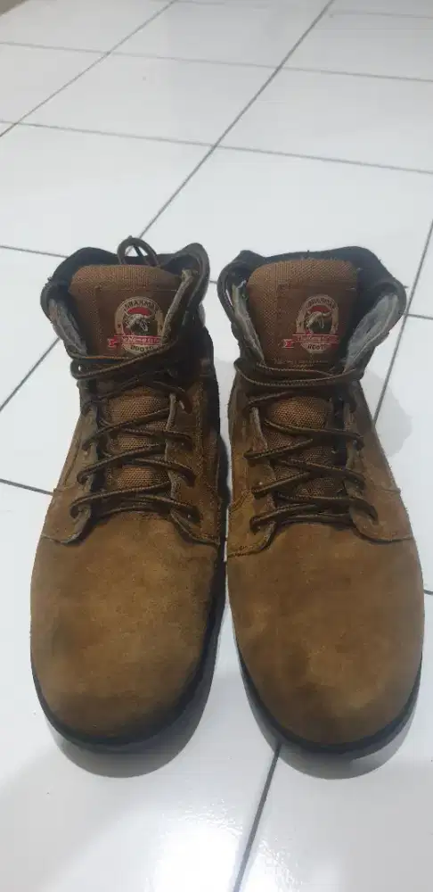 Sepatu Boots Brahma