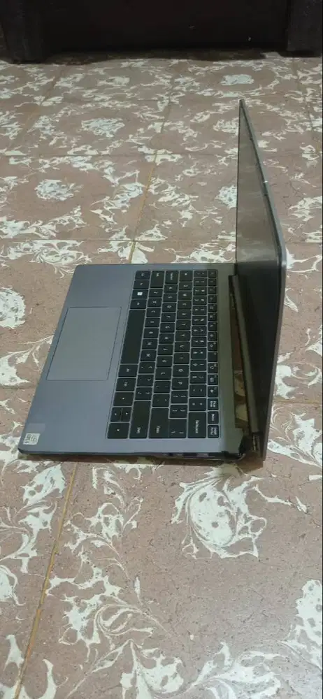 Advan Workpro intel i5-1035G7 SSD 256GB RAM 8 GB