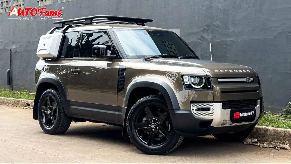 Land Rover Defender 90 SE P300 2.0L ATPM NIK 2021