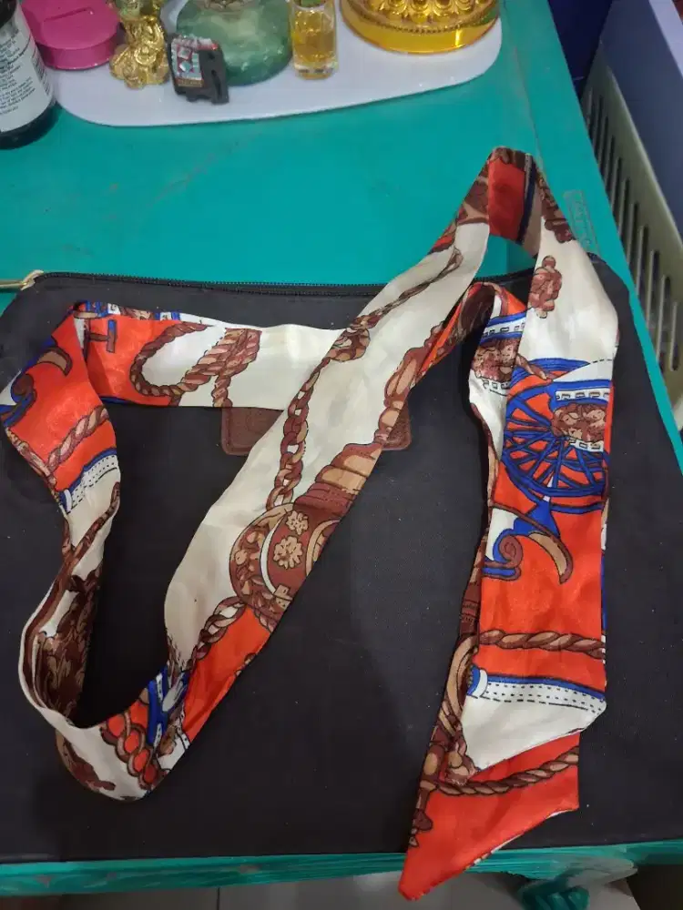 Syal aksesoris tas
Syal twilly scarl
Limited edition
Barang terawat
Pe
