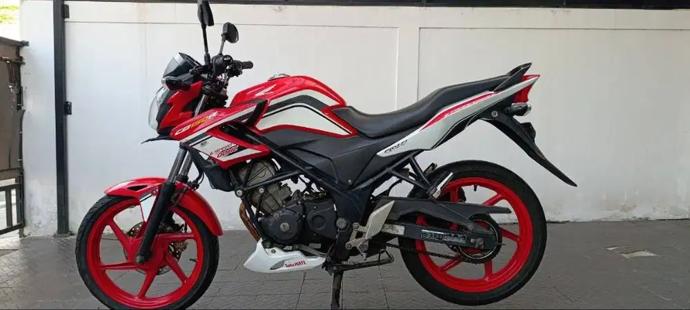 Honda CB 150 R Street Fire Special Edition (Merah Putih) 2015 Awal