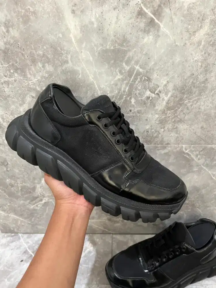 Sepatu PRADA Sneakers Sport Ori casual prelov nogucci vuitton bally lv