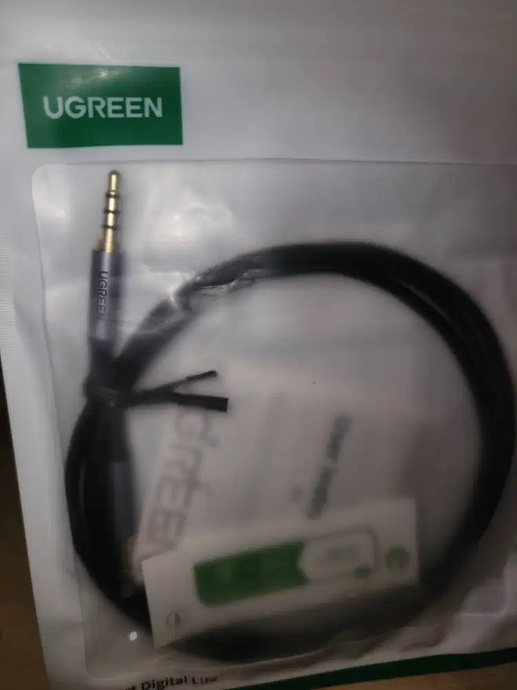 UGREEN KABEL MALE to MALE 3,5mm 4 POLE