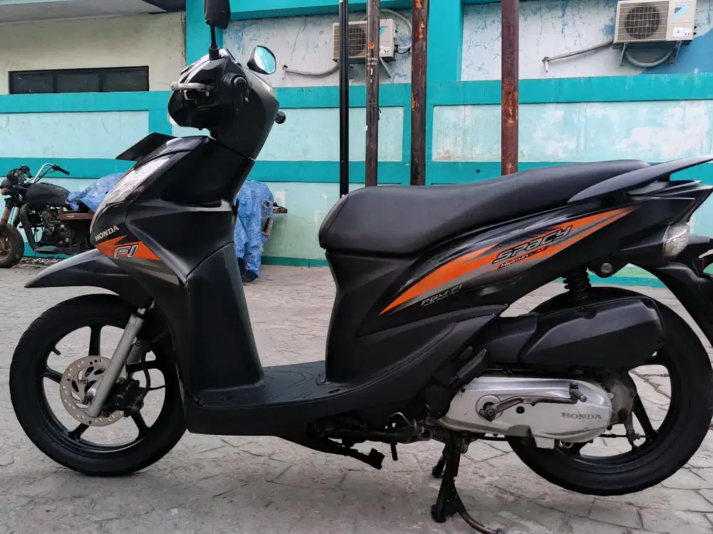 Honda spacy FI 2012 stater tokcer halus mulus terawat