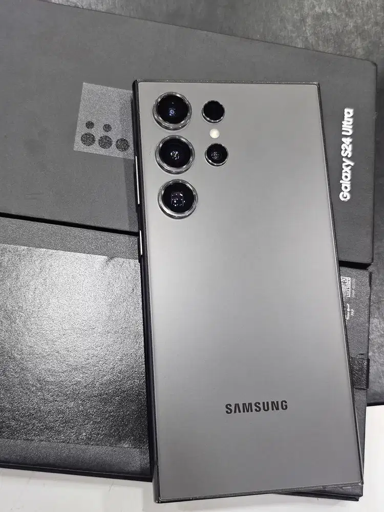 Samsung S24 Ultra 5G 12/512 gb